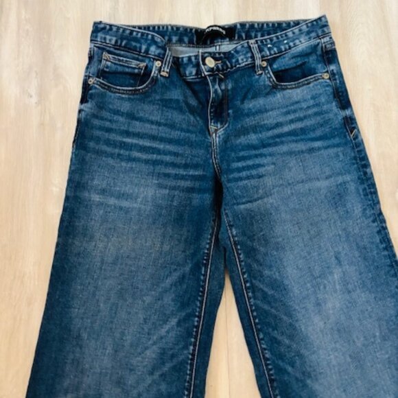 Express Super Wide Leg Low Rise Jeans - size 8L - Picture 6 of 6